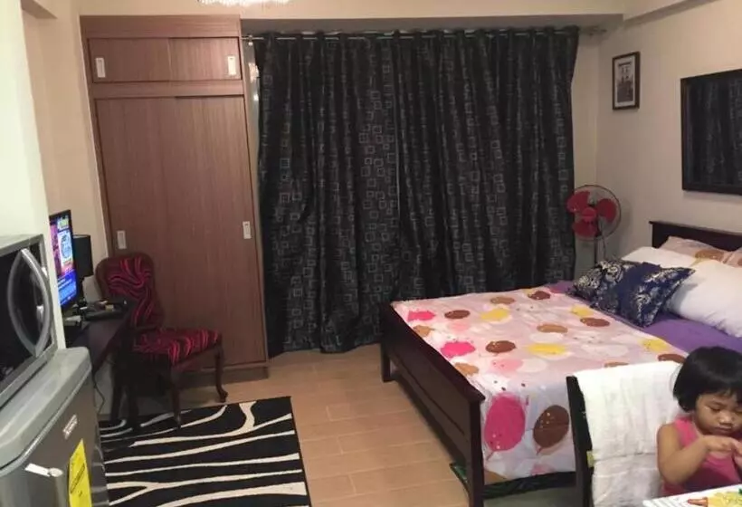 Favila Condotel Unit 150 Newport Boulevard Near Airport Terminal 3 And All Other Airport