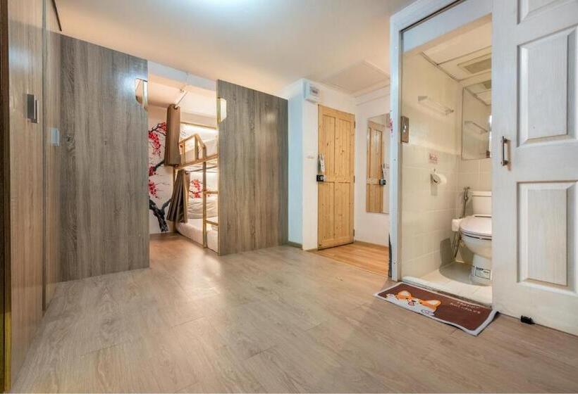 Hotel โรงแรมชิบะรูม นครราชสีมา สาขามหาวิทยาลัยเทคโนโลยีสุรนารี