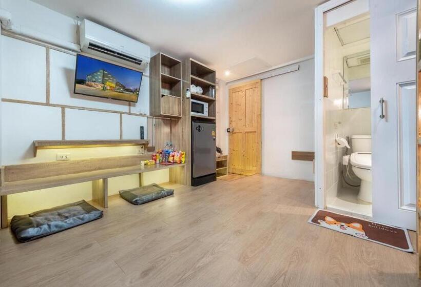 Hotel โรงแรมชิบะรูม นครราชสีมา สาขามหาวิทยาลัยเทคโนโลยีสุรนารี