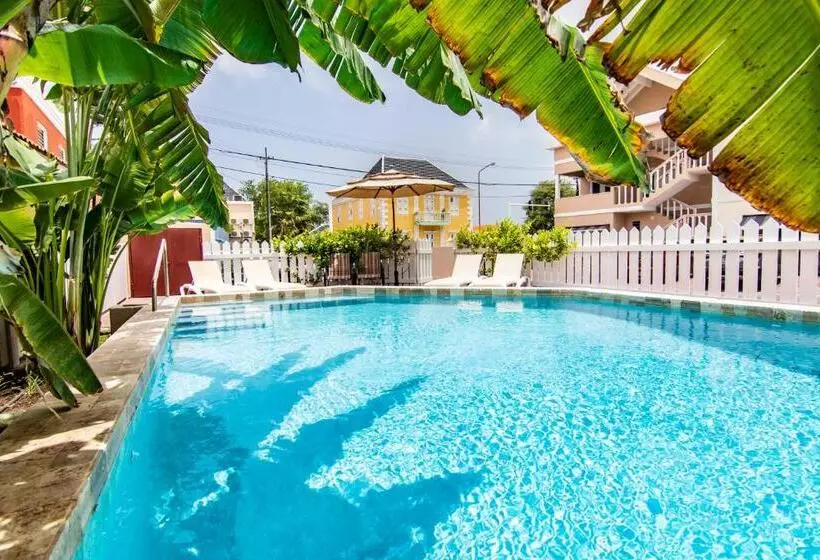 Otrobanda Apartment