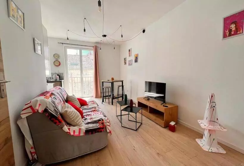 9mins De Lamalou Les Bains 30mins Avène 40m²