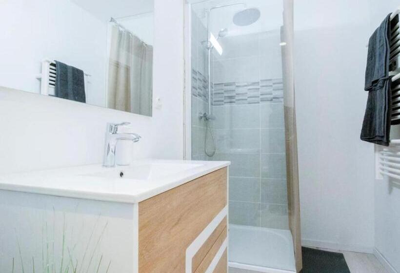 9mins De Lamalou Les Bains 30mins Avène 40m²