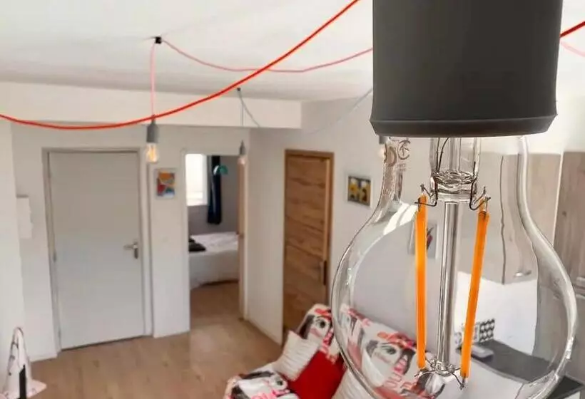 9mins De Lamalou Les Bains 30mins Avène 40m²