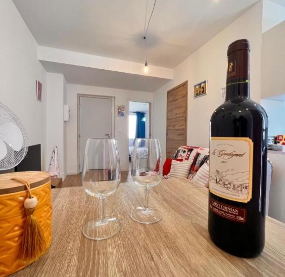 9mins De Lamalou Les Bains 30mins Avène 40m²