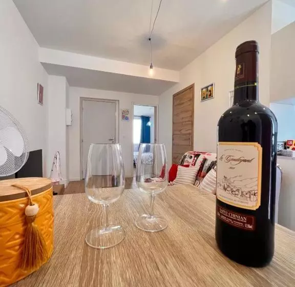 9mins De Lamalou Les Bains 30mins Avène 40m²