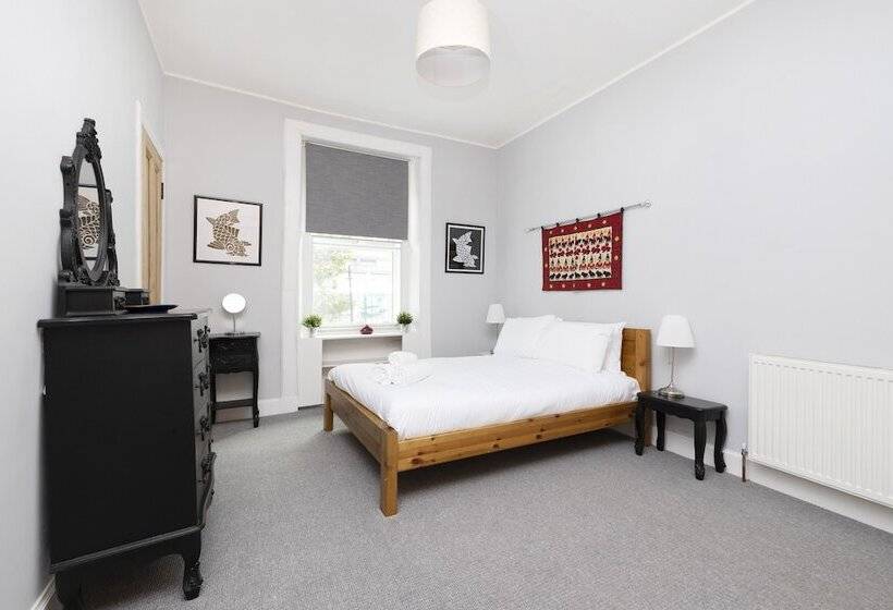 Joivy Charming 1 Bed Ap Near Leith Links With Patio