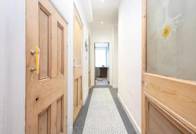 Joivy Charming 1 Bed Ap Near Leith Links With Patio