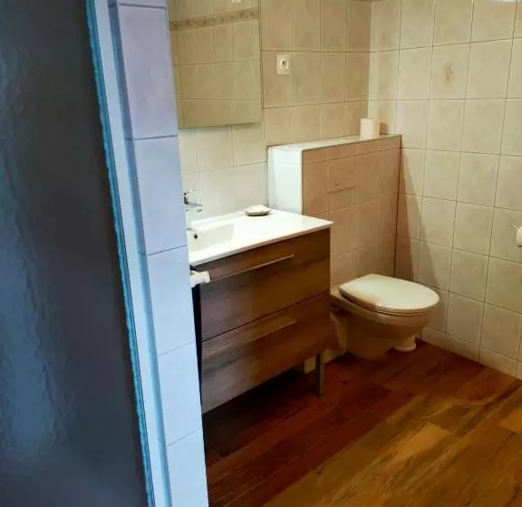 Aamiaismajoitus (B&B) Chambres Thirion