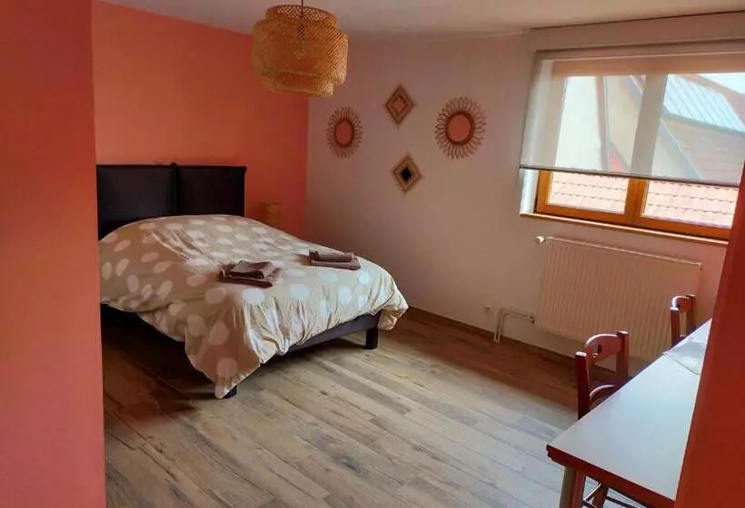 Aamiaismajoitus (B&B) Chambres Thirion