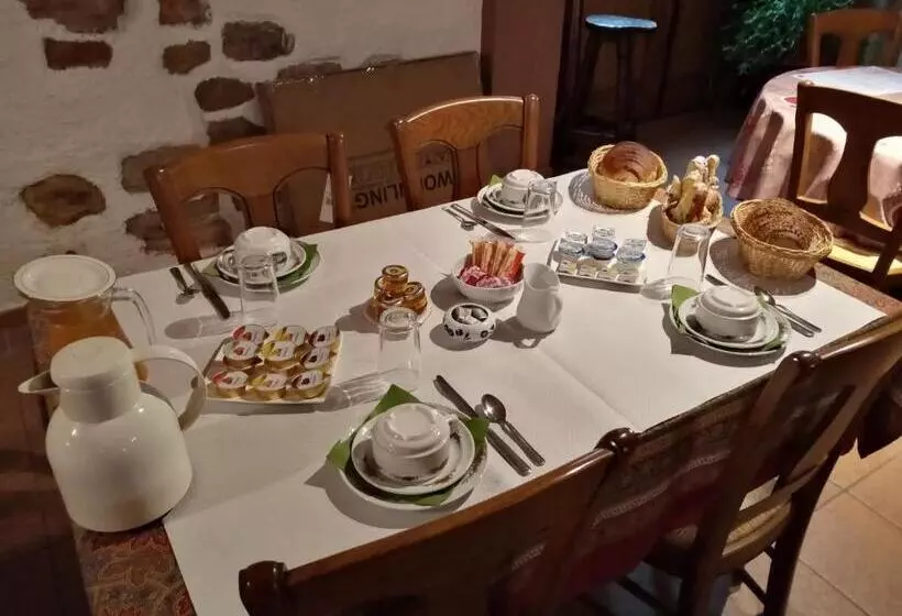 Aamiaismajoitus (B&B) Chambres Thirion