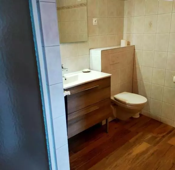 Aamiaismajoitus (B&B) Chambres Thirion