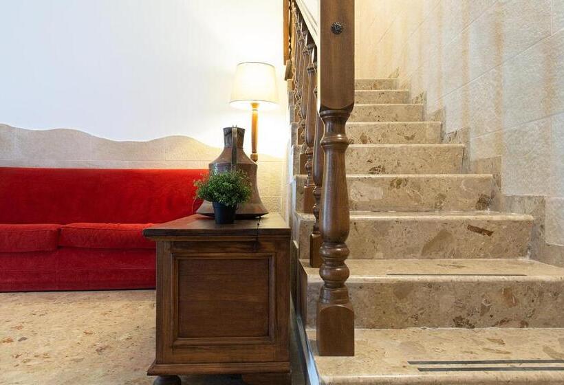 تختخواب و صبحانه Fox House Bnb