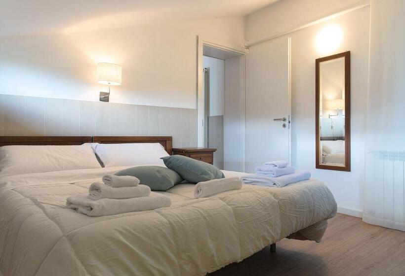 تختخواب و صبحانه Fox House Bnb