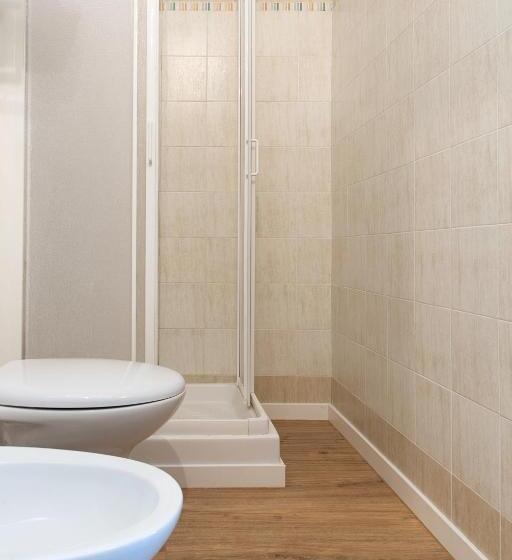 تختخواب و صبحانه Fox House Bnb