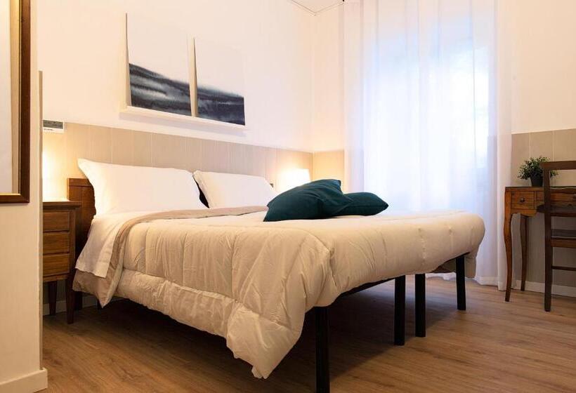 تختخواب و صبحانه Fox House Bnb