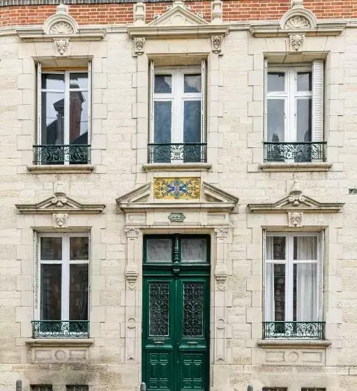 Aamiaismajoitus (B&B) La Maison De Reina