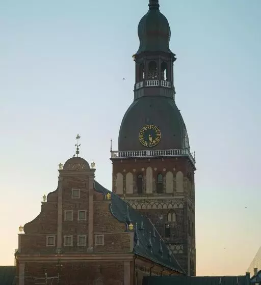 Blue Bird Hostel In Riga Old Town