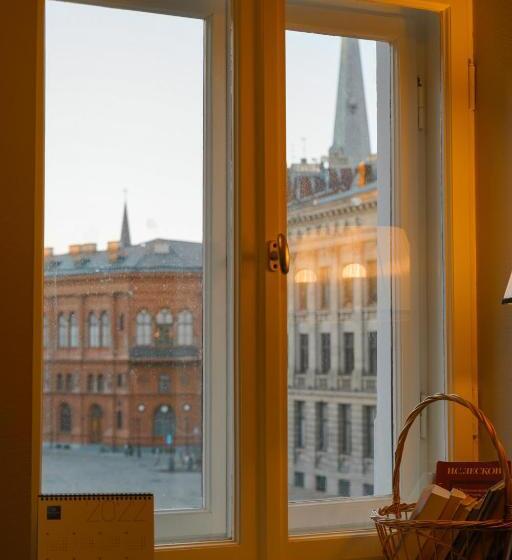 Blue Bird Hostel In Riga Old Town