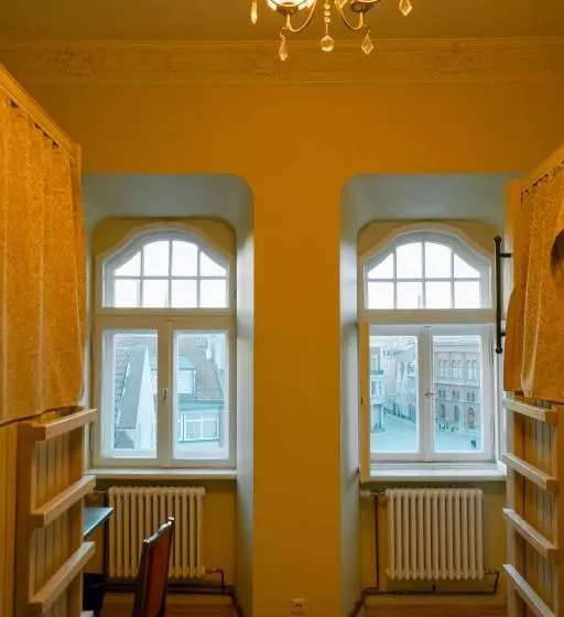 Blue Bird Hostel In Riga Old Town