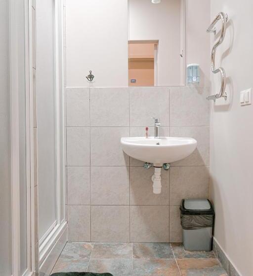 Blue Bird Hostel In Riga Old Town