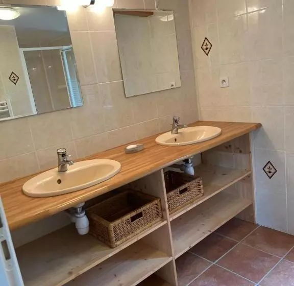 Gîte 3 étoiles, Jusqu à 7 Personnes Proche Puy Du Fou