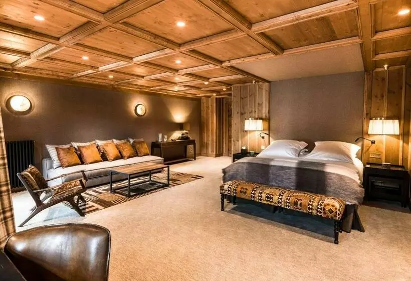 هتل Hôtel La Mourra