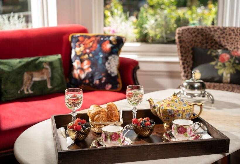 בית מלון כפרי The Harrison Chambers Of Distinction