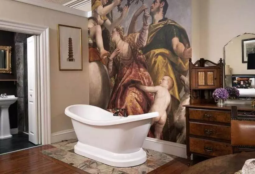 هتل The Harrison Chambers Of Distinction