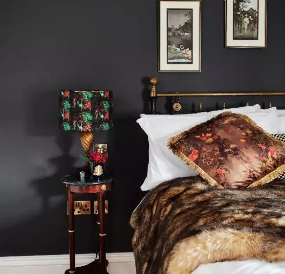 هتل The Harrison Chambers Of Distinction