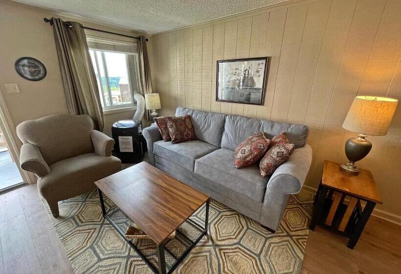 Stroll To Slopes, Village Area, Ski In Out Mtlodge 210