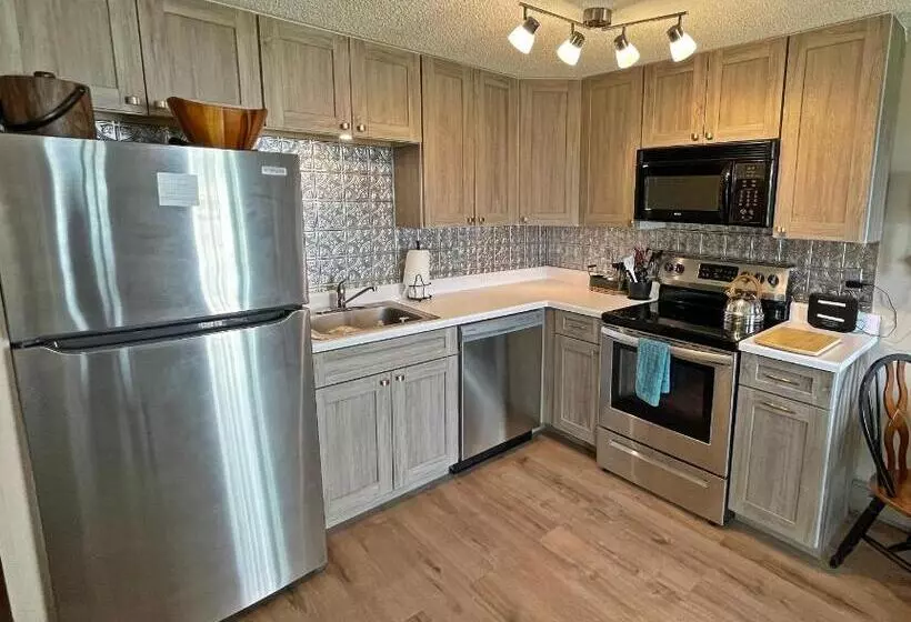 Stroll To Slopes, Village Area, Ski In Out Mtlodge 210