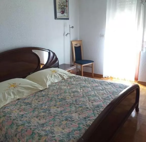 Apartmaji Uršič