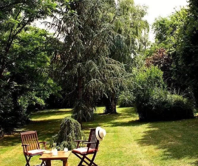 Aamiaismajoitus (B&B) Au Plech