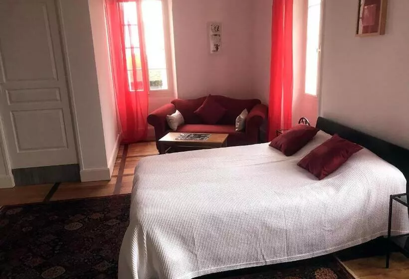 Aamiaismajoitus (B&B) Au Plech