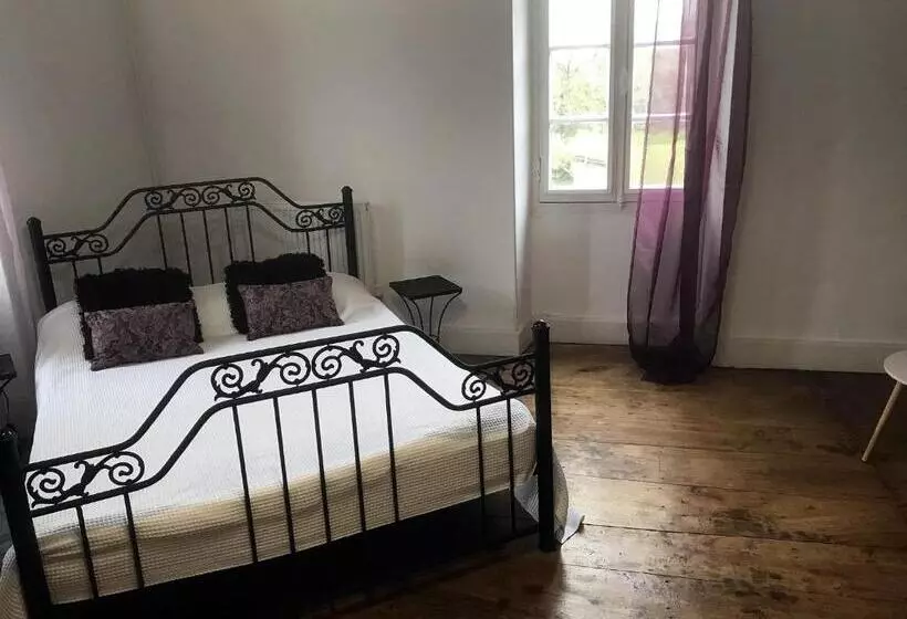 Aamiaismajoitus (B&B) Au Plech