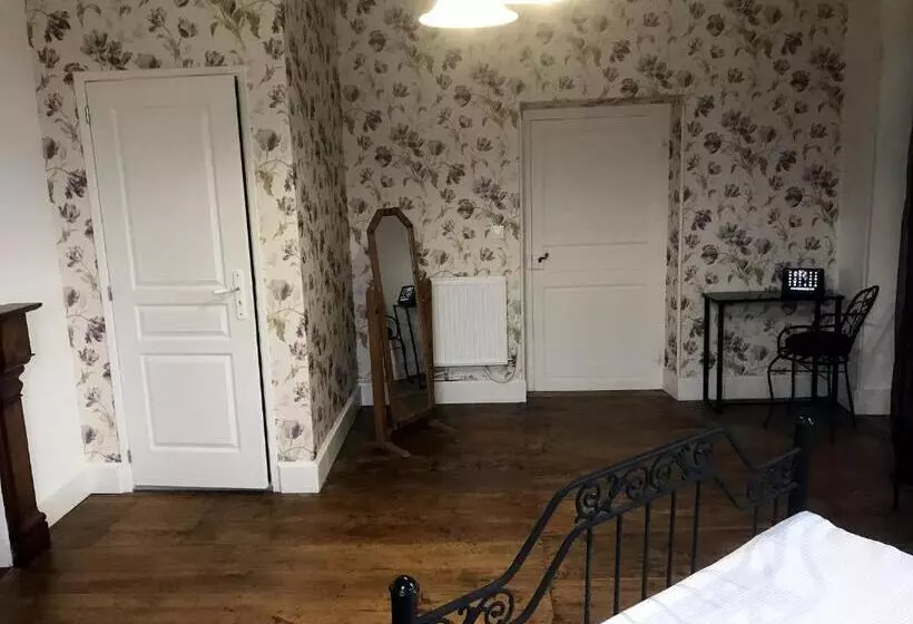 Aamiaismajoitus (B&B) Au Plech