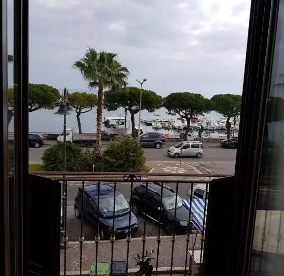 Aamiaismajoitus (B&B) Stella Maris Gaeta