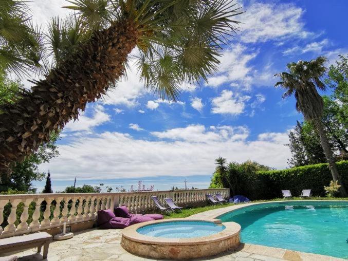 Пансион Le Mas De Camassade