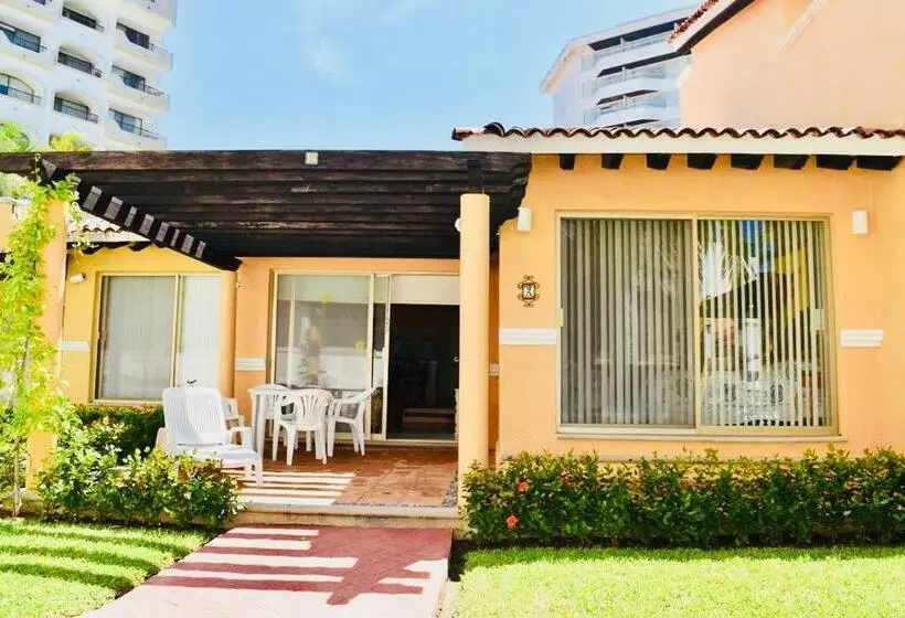 Villa Para 8 Personas 6 Adultos 2 Menores En Hotel Tsoro Ixtapa Wifi Gratis