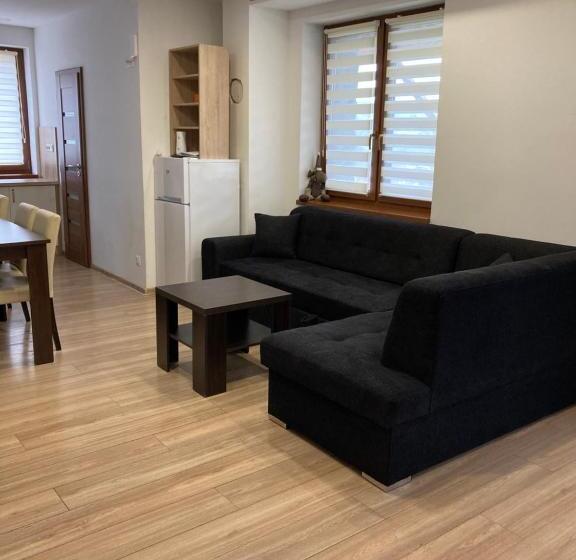 Apartmány Valča