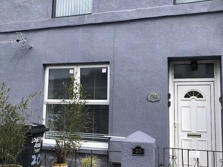 Highfield House   1 Bed Sleeps 2 Tjs20hh