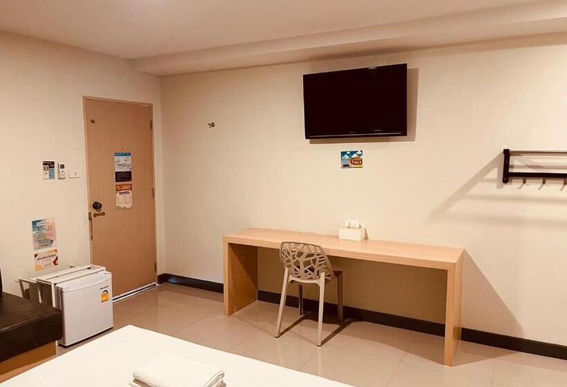 Hotell นั่งเล่นกันไหม รีสอร์ท Sha Plus