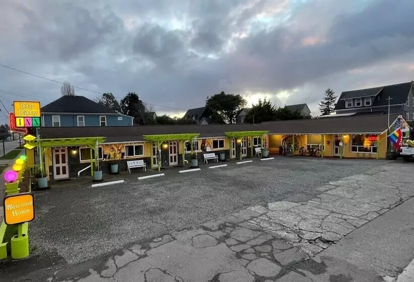 Hotelli The Star Trek   Uss Enterprise Room At The Itty Bitty Inn