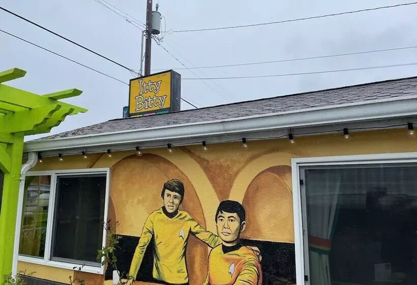 Hotelli The Star Trek   Uss Enterprise Room At The Itty Bitty Inn