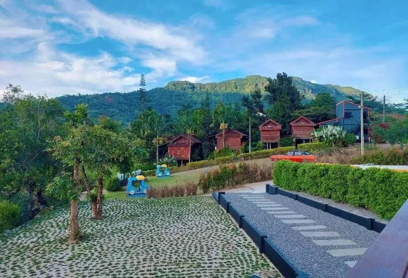 پانسیون ดิน ดาว หนาว หมอก