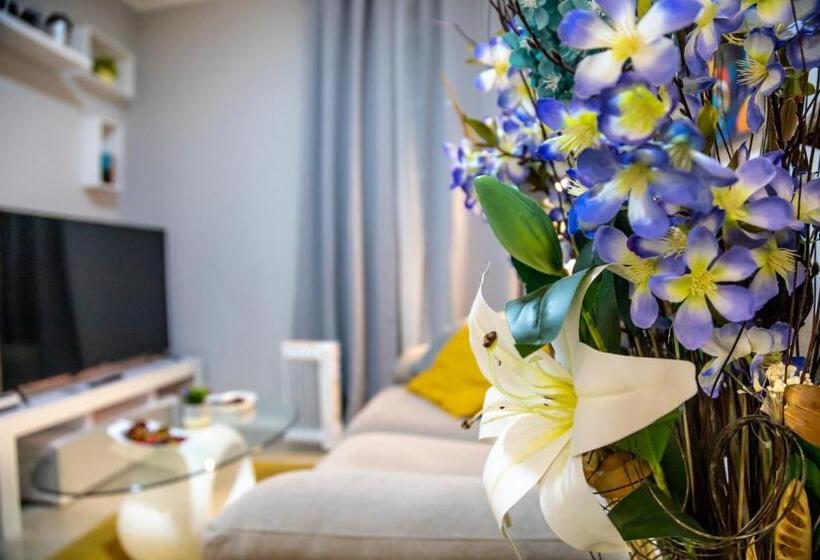 Simplyhosted Lupe Caleta Beach