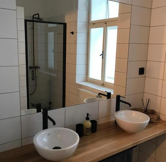 Stará škola Hedeč