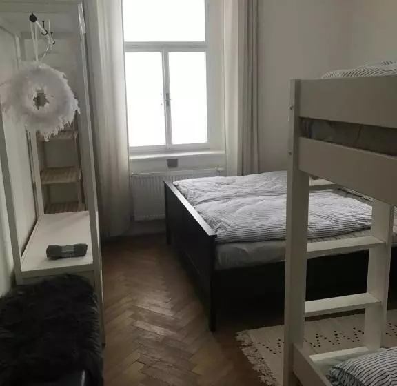 Stará škola Hedeč