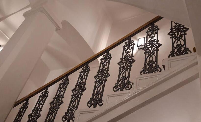 Stará škola Hedeč