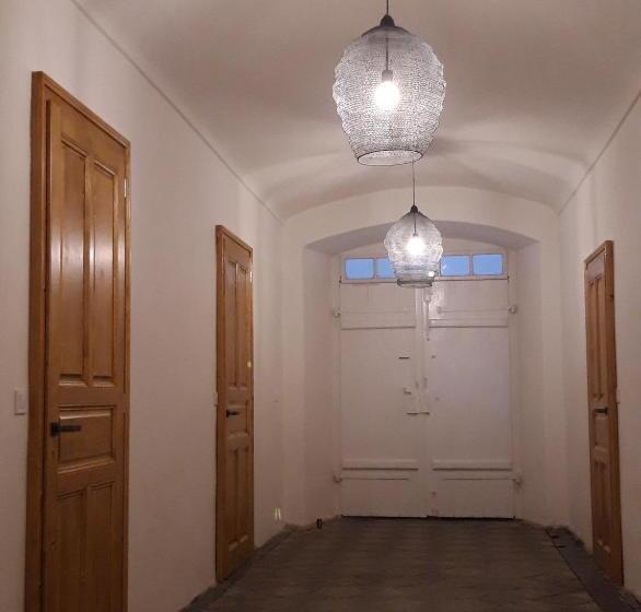 Stará škola Hedeč